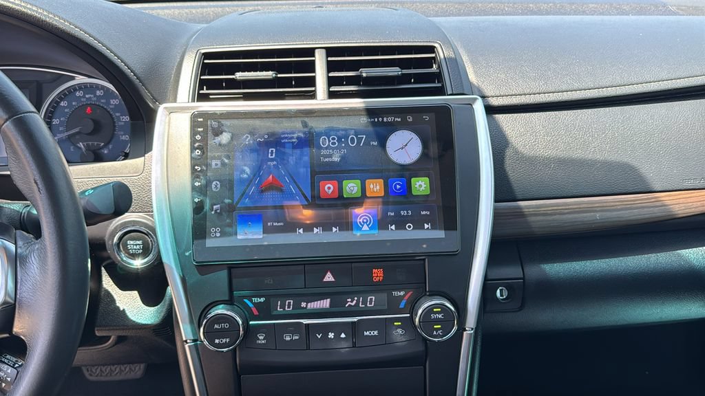 Used 2017 Toyota Camry XLE w/ Moonroof Package FWD image 13