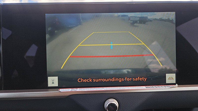 Used 2025 Toyota Crown AWD/4WD image 12