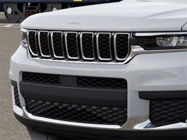 New 2025 Jeep Grand Cherokee L Laredo image 11