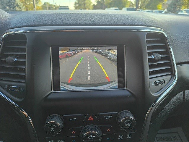 Used 2019 Jeep Grand Cherokee Laredo image 22