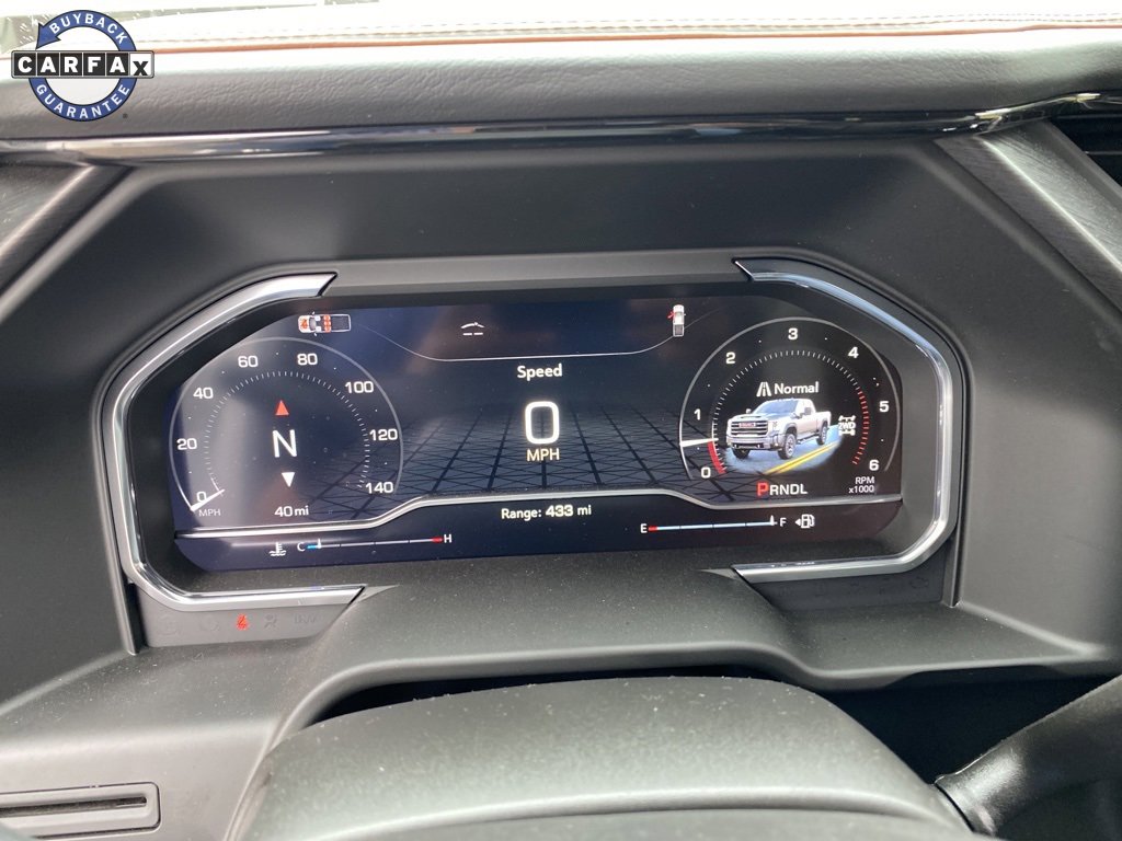 Used 2025 GMC Sierra 2500 AT4 image 33