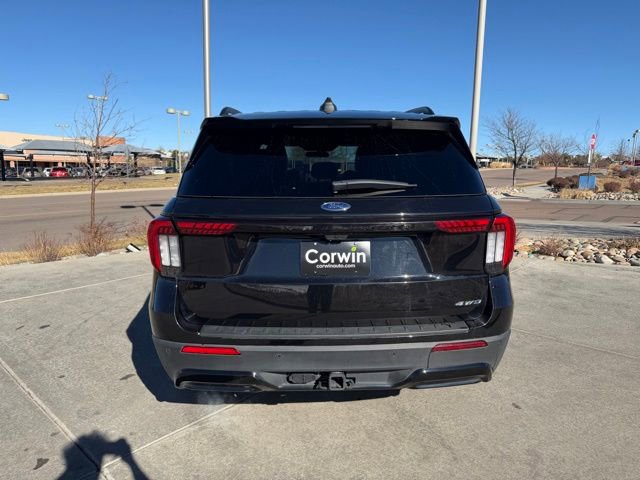 Used 2025 Ford Explorer ST-Line w/ ST-Line Street Pack image 7