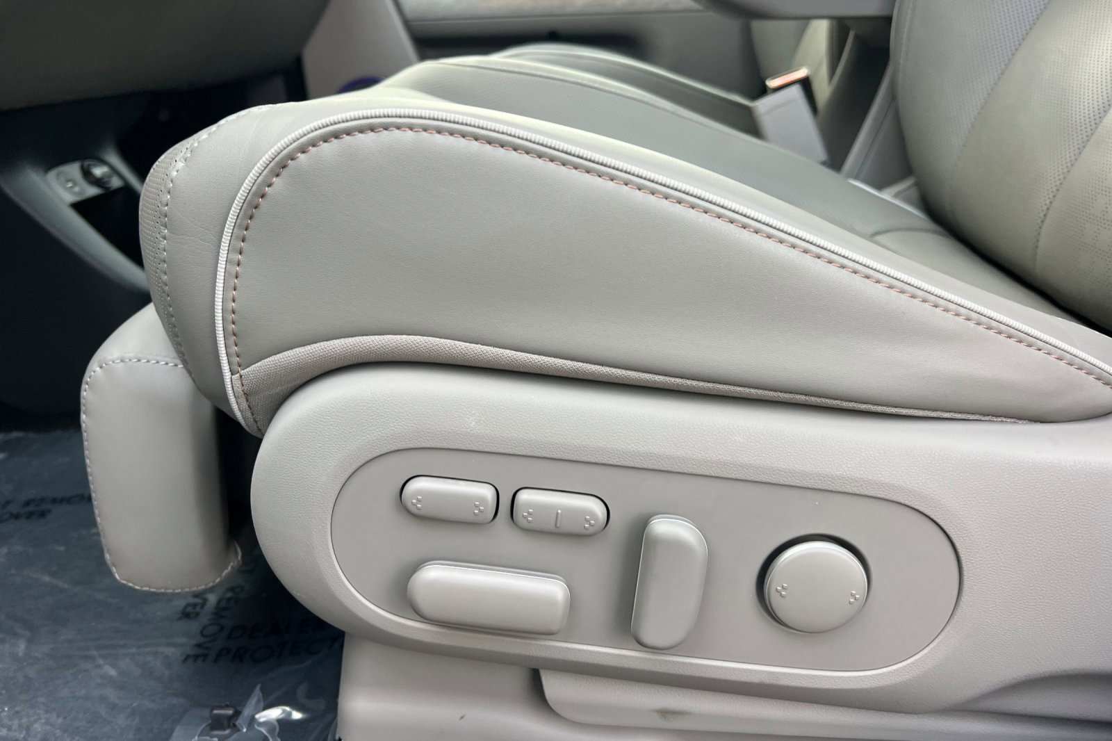 Used 2024 Hyundai Ioniq 5 Limited image 14