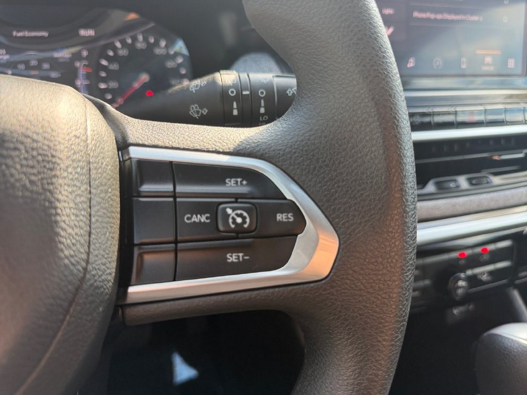 Used 2025 Jeep Compass Sport AWD/4WD image 19