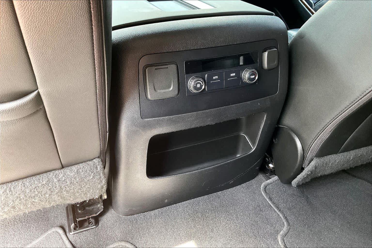 Used 2019 Chevrolet Tahoe LT AWD/4WD image 34