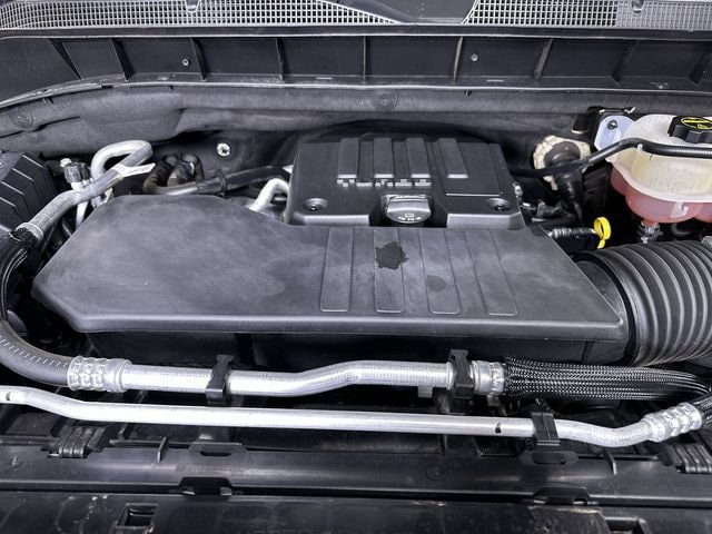 Used 2025 Chevrolet Silverado 1500 Custom AWD/4WD image 31