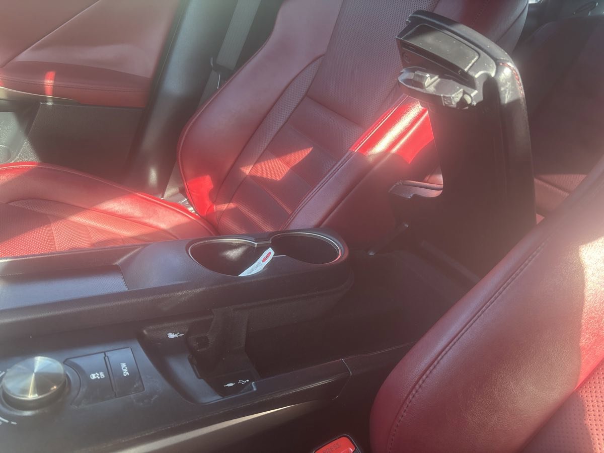 Used 2018 Lexus IS 300 image 21