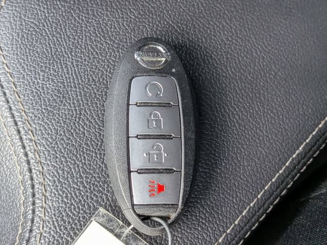 Used 2020 Nissan Kicks SR FWD image 28