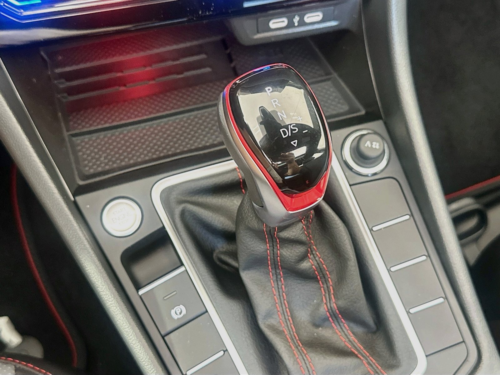 New 2027 Volkswagen Jetta GLI Autobahn FWD image 16