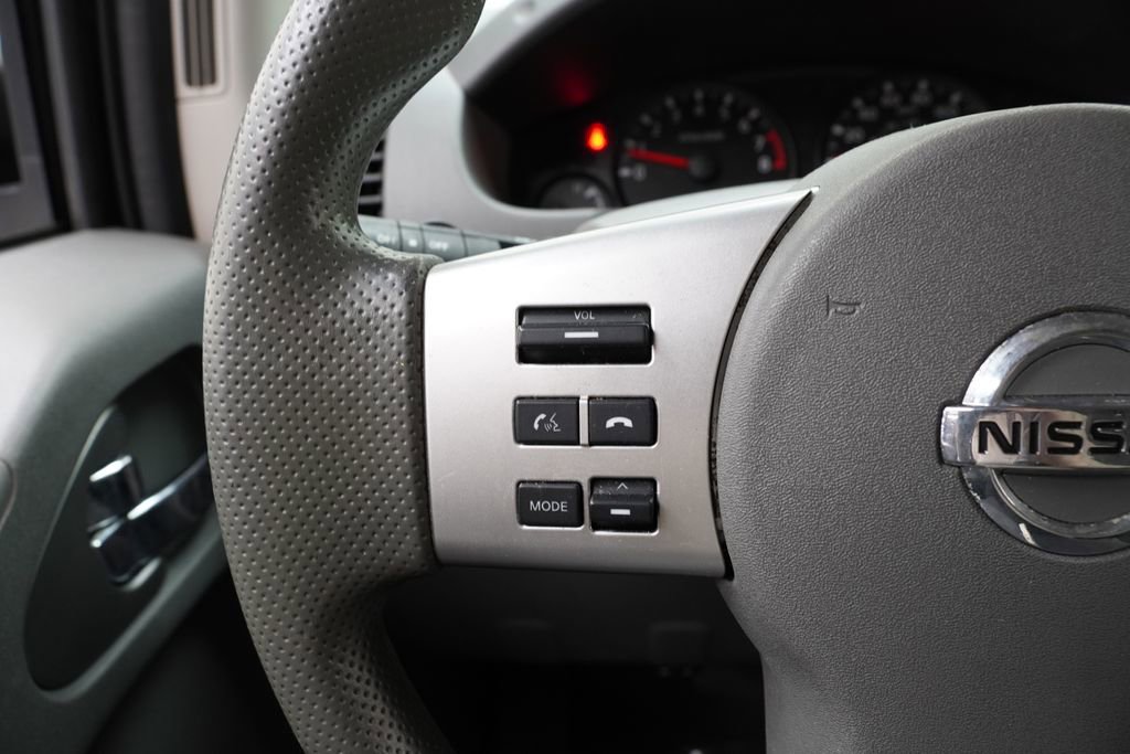 Used 2020 Nissan Frontier SV w/ Midnight Edition Floor Mats image 31