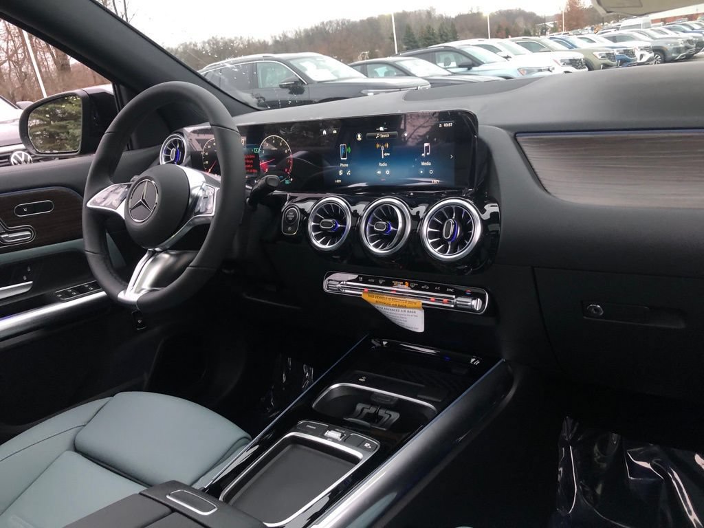 New 2026 Mercedes-Benz GLA 250 4MATIC image 12