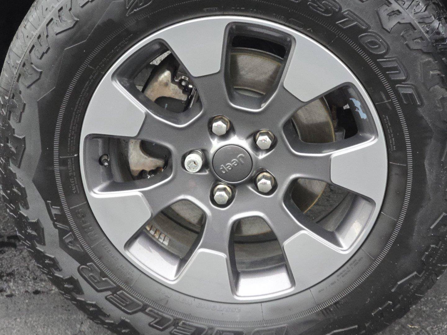 Used 2021 Jeep Wrangler Unlimited Sahara w/ Uconnect 4C Nav & Sound Group AWD/4WD image 8