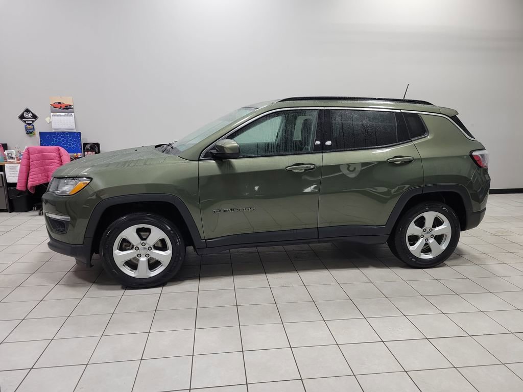 Used 2019 Jeep Compass Latitude image 4