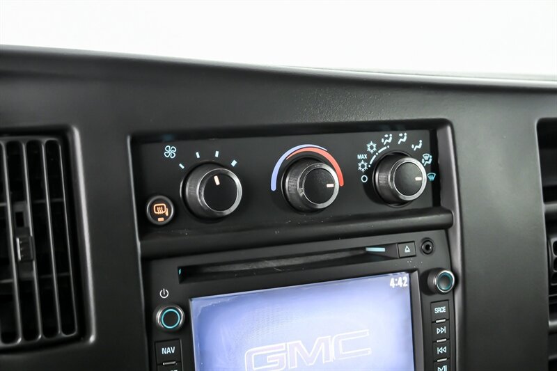Used 2014 GMC Savana 1500 RWD image 22