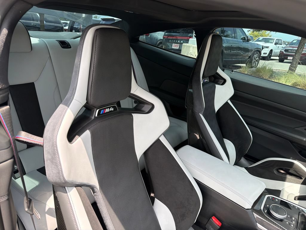 Used 2025 BMW M4 Coupe w/ Executive Package RWD image 36