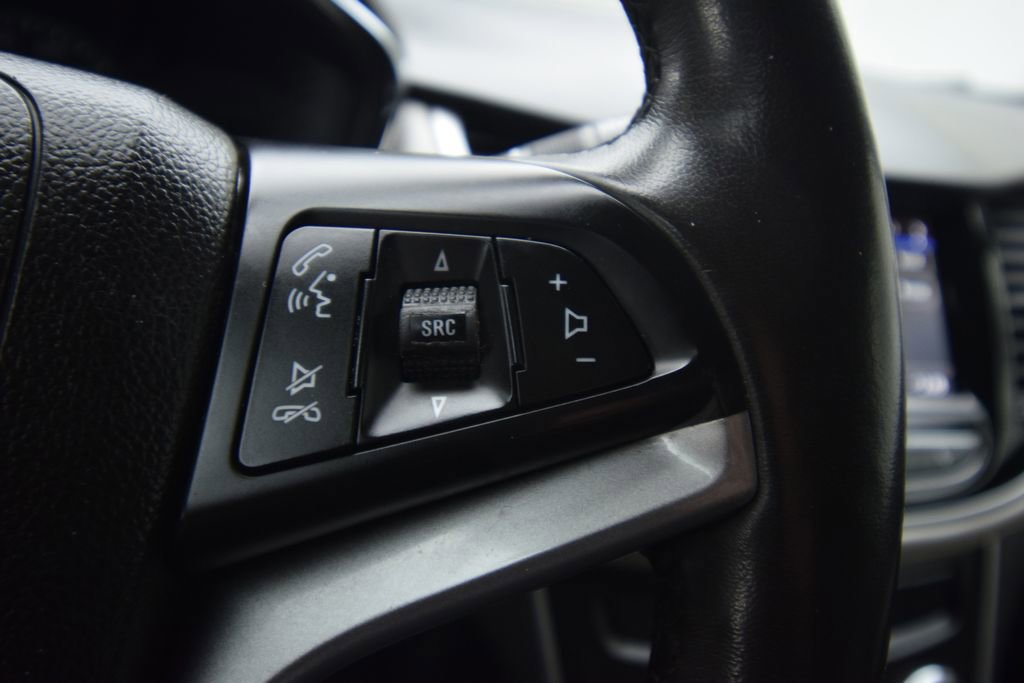 Used 2021 Chevrolet Trax LT w/ Driver Confidence Package image 31