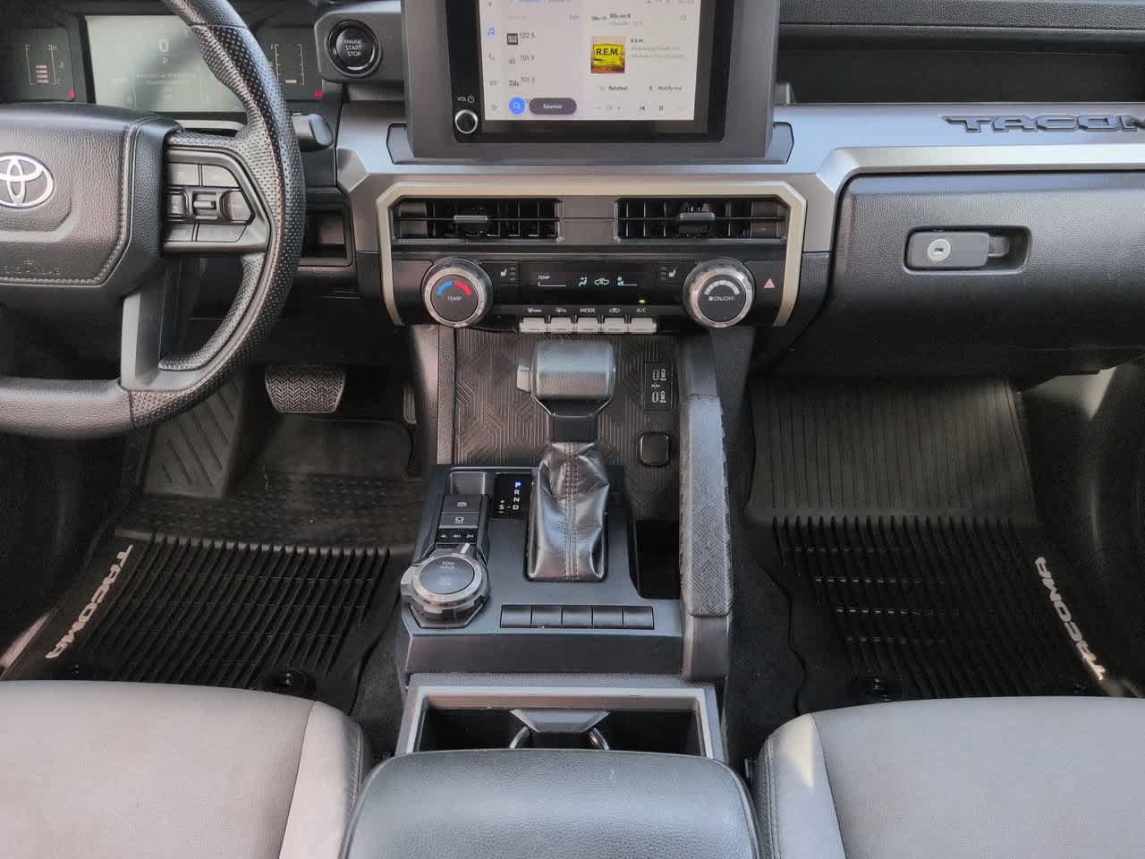Used 2025 Toyota Tacoma SR5 AWD/4WD image 18