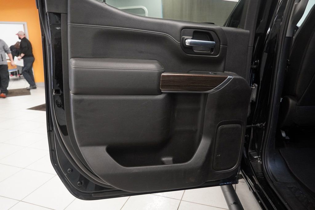 Used 2022 Chevrolet Silverado 1500 LT Trail Boss w/ Convenience Package II image 24