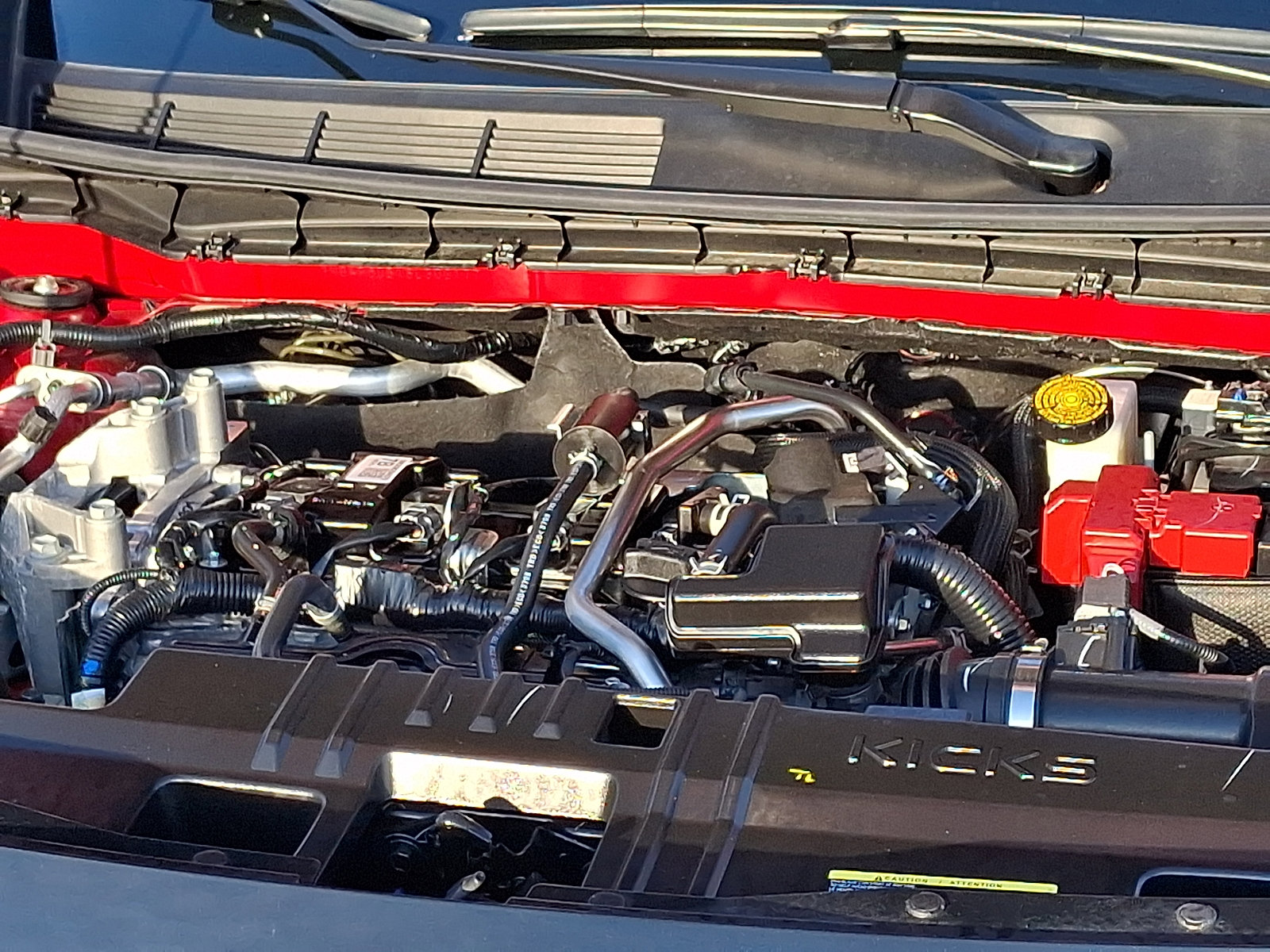 Certified 2025 Nissan Kicks SR image 29