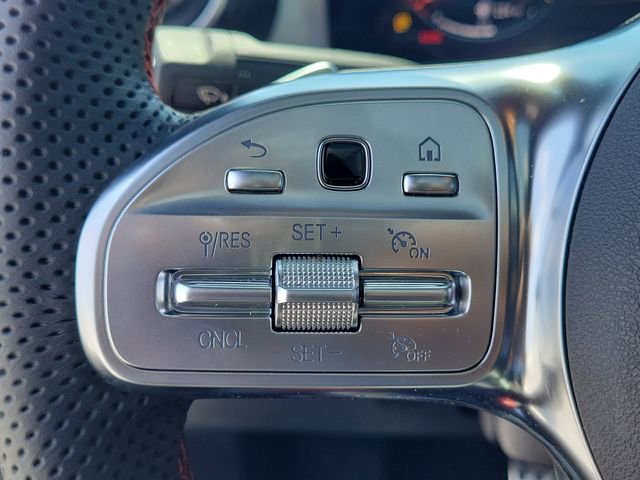 Used 2023 Mercedes-Benz CLA 250 image 26