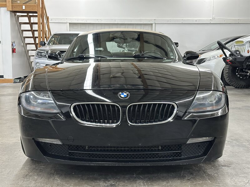Used 2006 BMW Z4 3.0i RWD image 7
