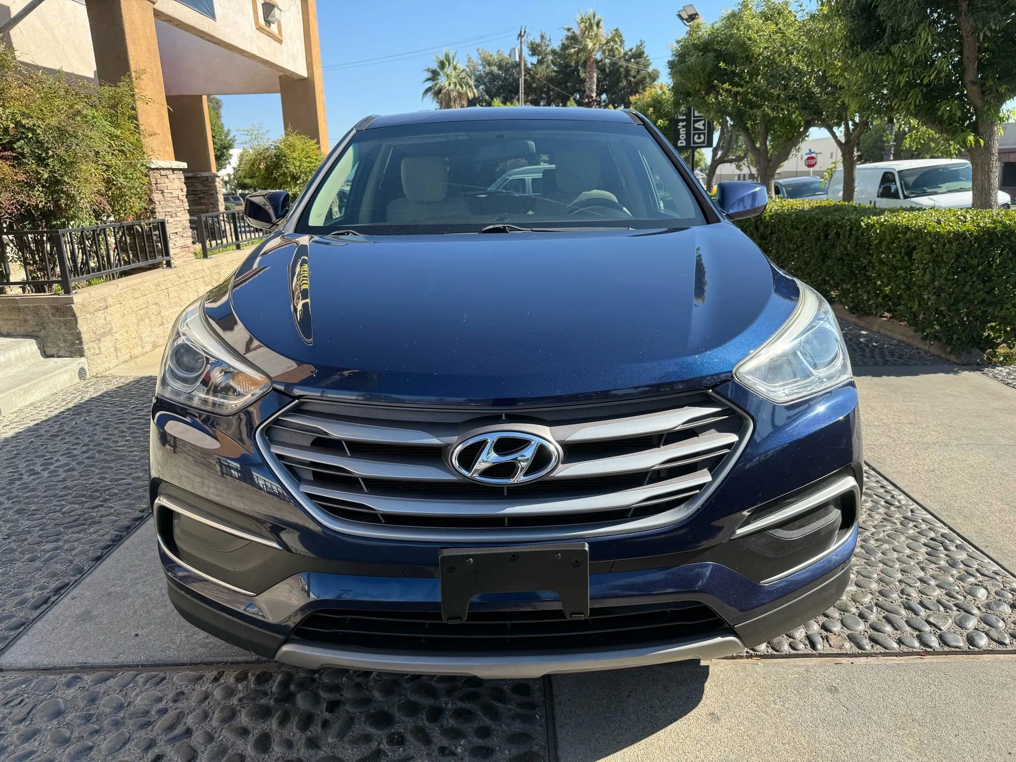 Used 2018 Hyundai Santa Fe Sport FWD image 2