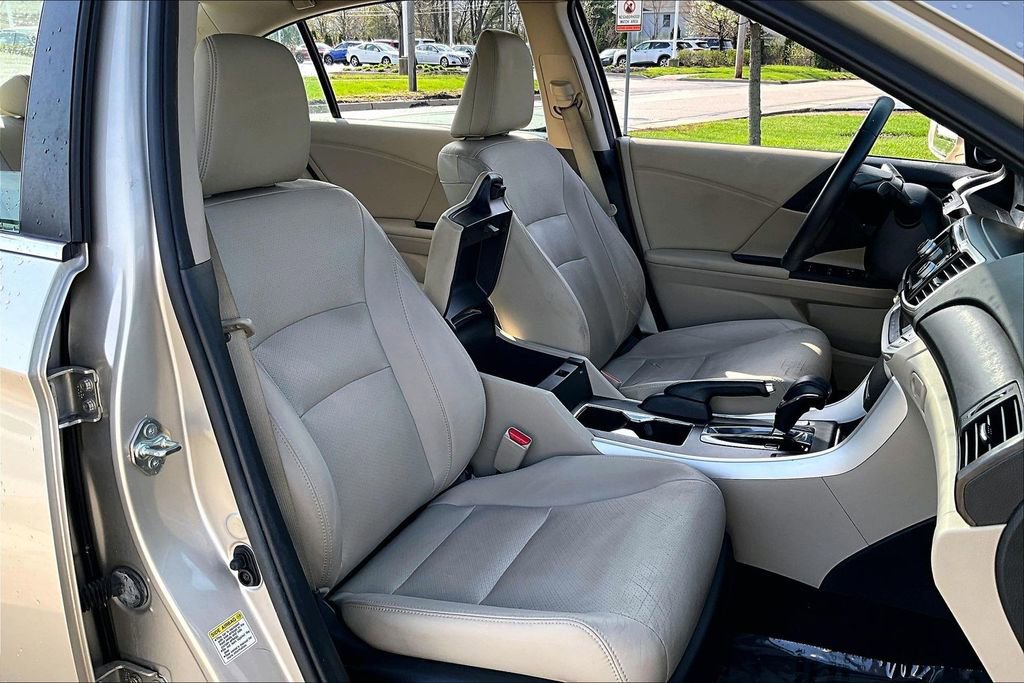 Used 2015 Honda Accord EX-L image 28