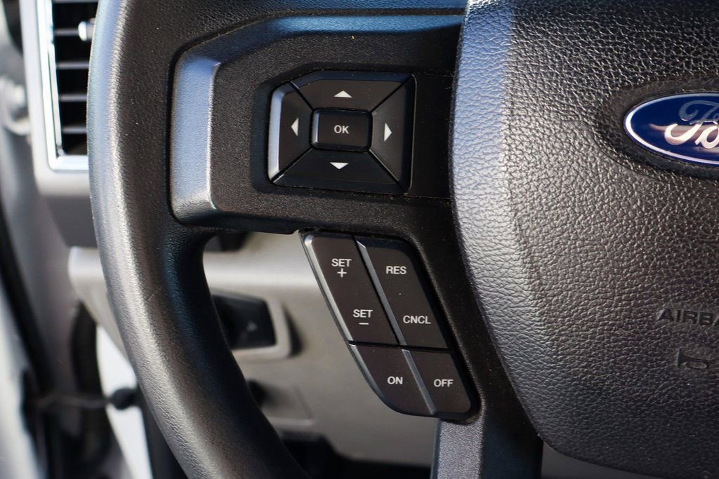 Used 2017 Ford F550 2WD Regular Cab Super Duty image 30