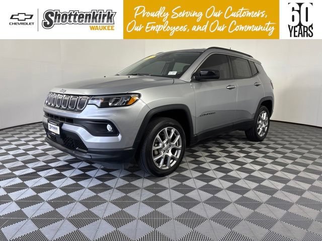 Used 2022 Jeep Compass Latitude AWD/4WD image 1