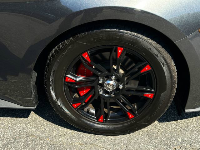 Used 2018 Ford Mustang Coupe image 11