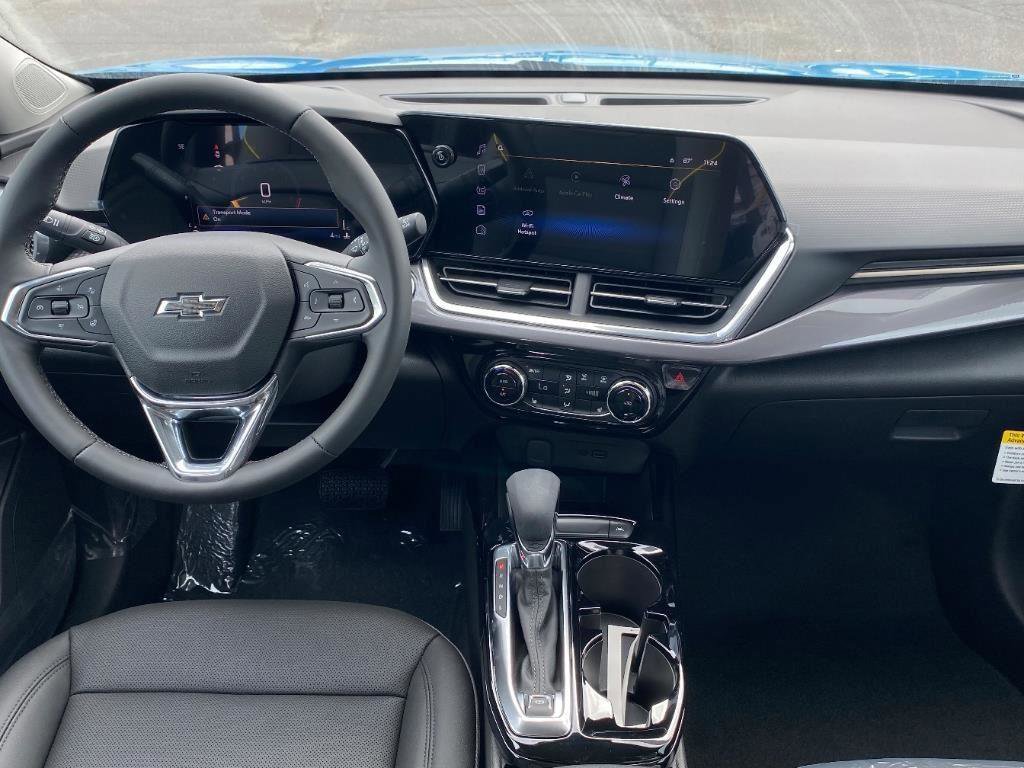 New 2025 Chevrolet Trax ACTIV w/ Driver Confidence Package image 13