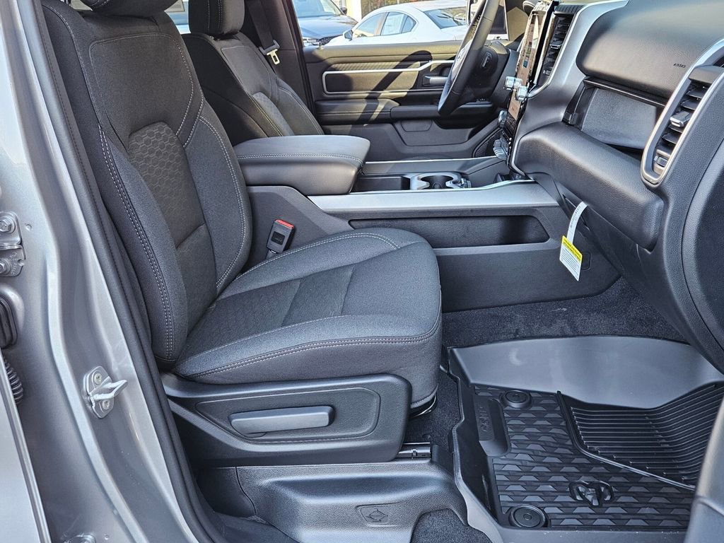 New 2026 RAM 1500 Big Horn AWD/4WD image 14