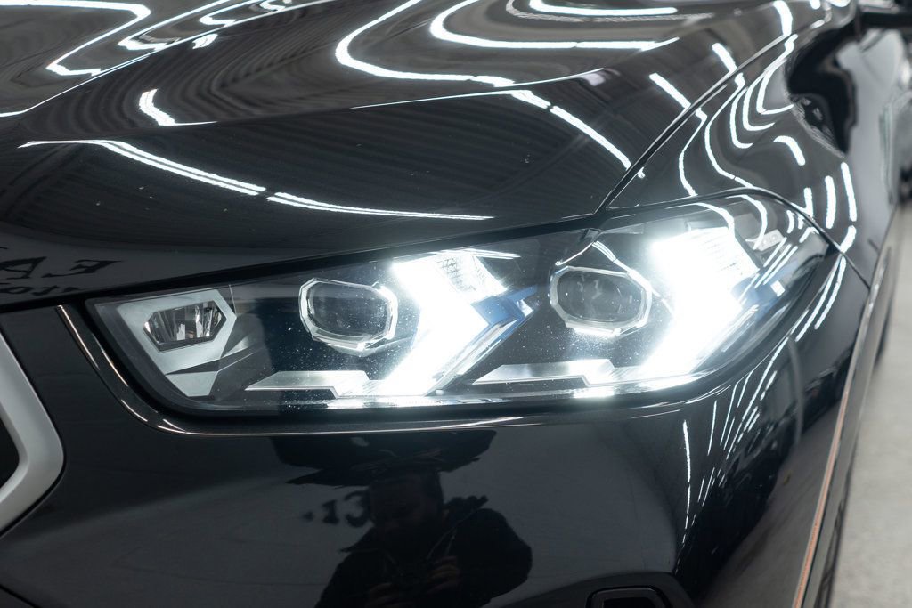 Used 2025 BMW X6 xDrive40i w/ Climate Comfort Package image 47