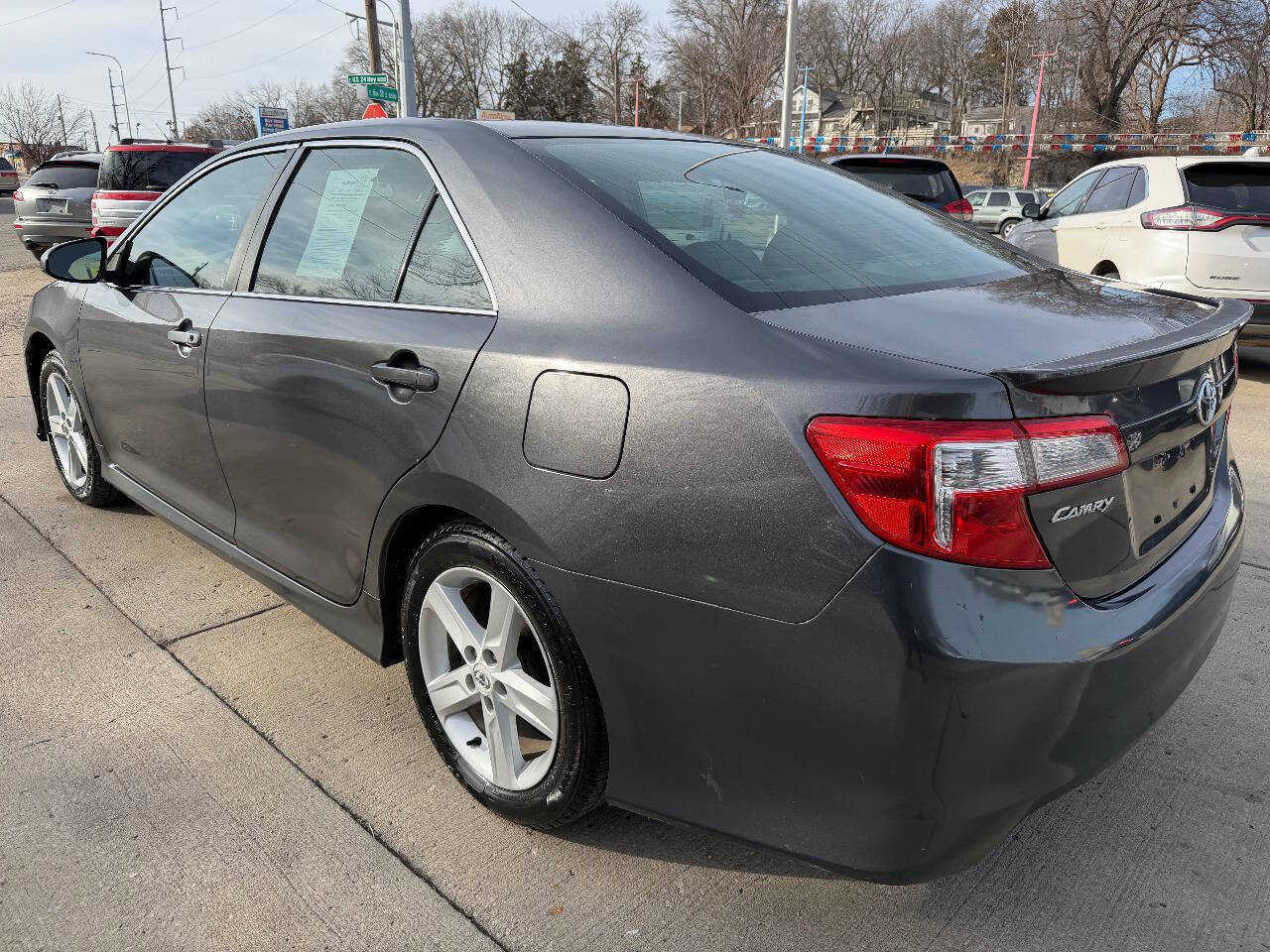 Used 2012 Toyota Camry SE image 5