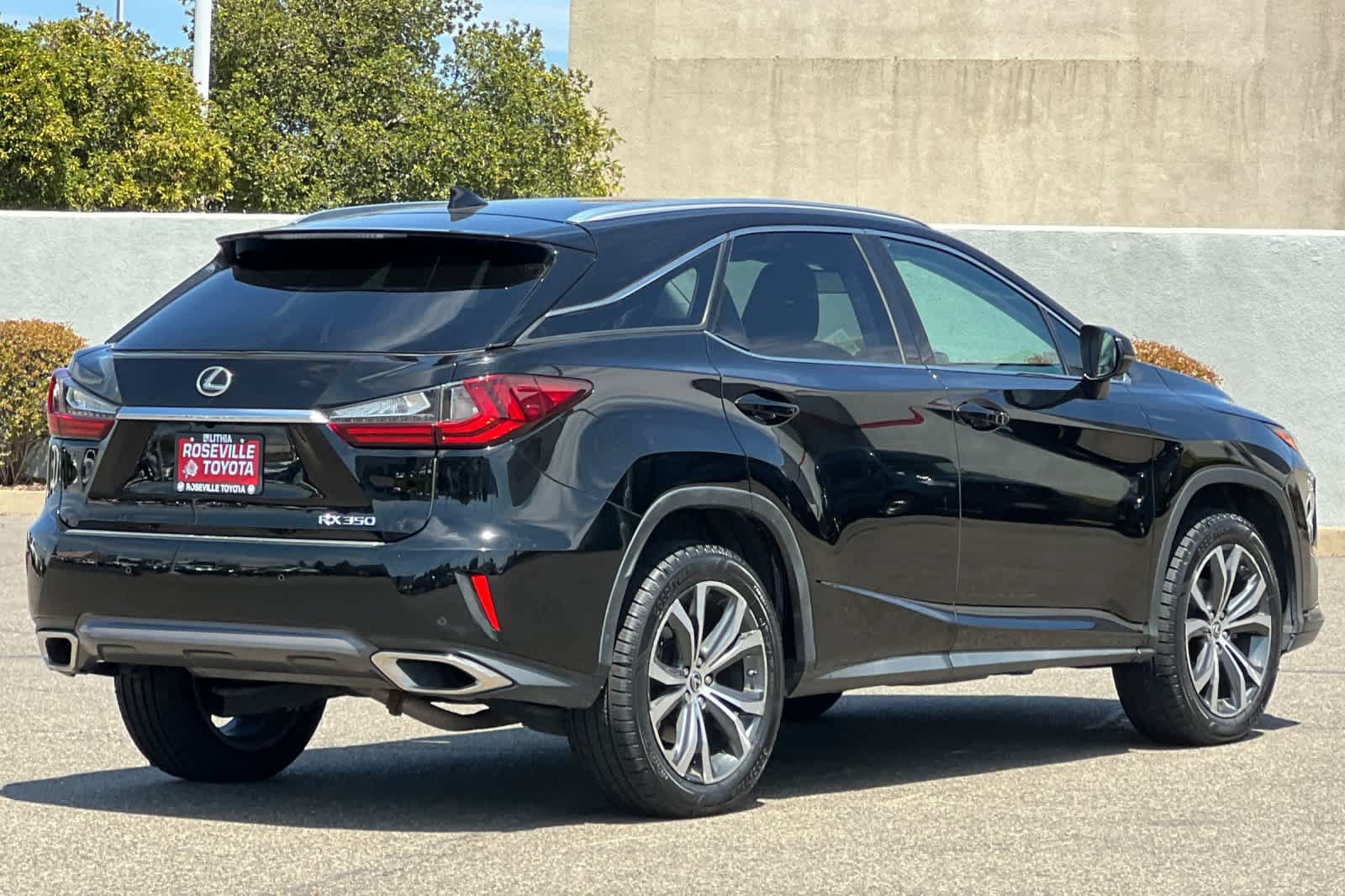 Used 2019 Lexus RX 350 FWD w/ Navigation Package image 2