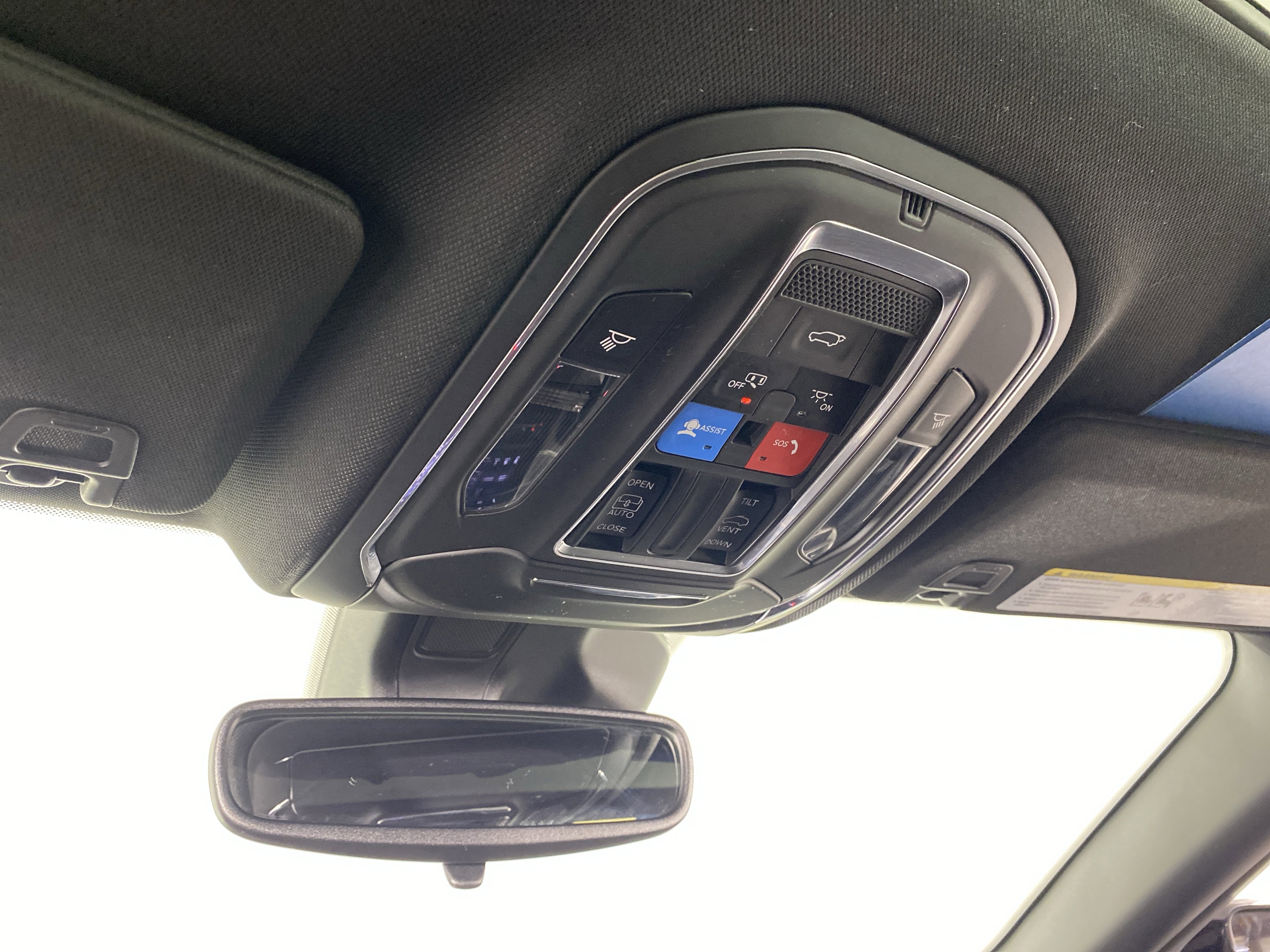 Used 2023 Jeep Grand Cherokee Altitude image 27