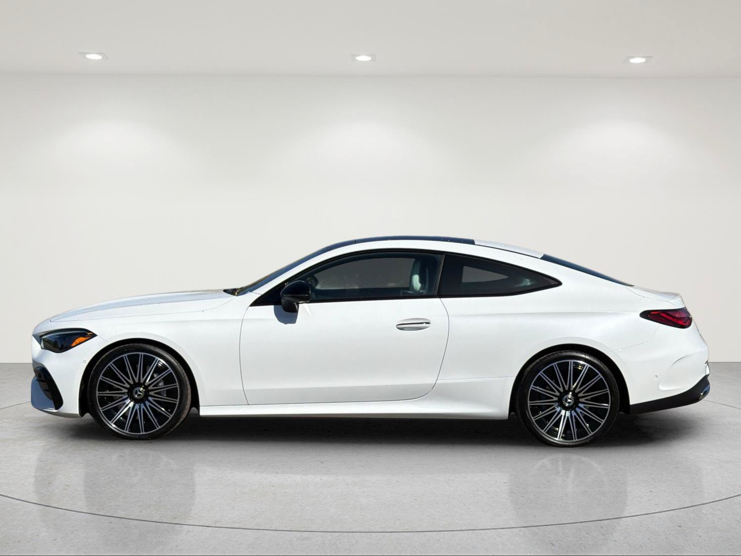 New 2027 Mercedes-Benz CLE 450 4MATIC Coupe image 2