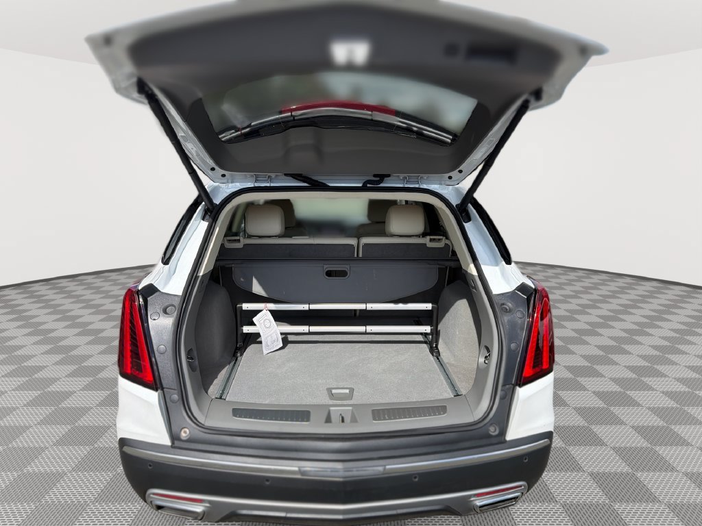 Used 2024 Cadillac XT5 Premium Luxury w/ Technology Package AWD/4WD image 21