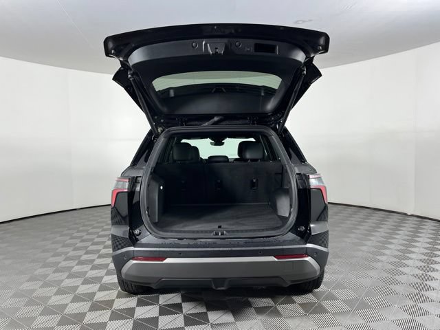 Used 2025 Chevrolet Equinox LT w/ Convenience Package II FWD image 48