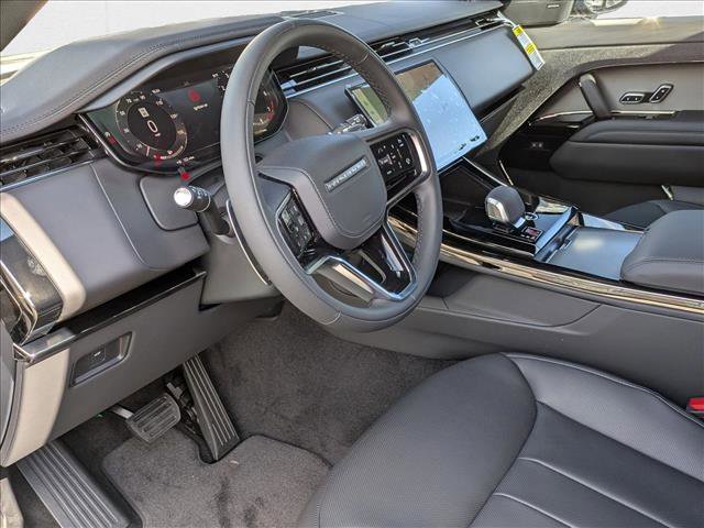New 2025 Land Rover Range Rover Sport SE image 3