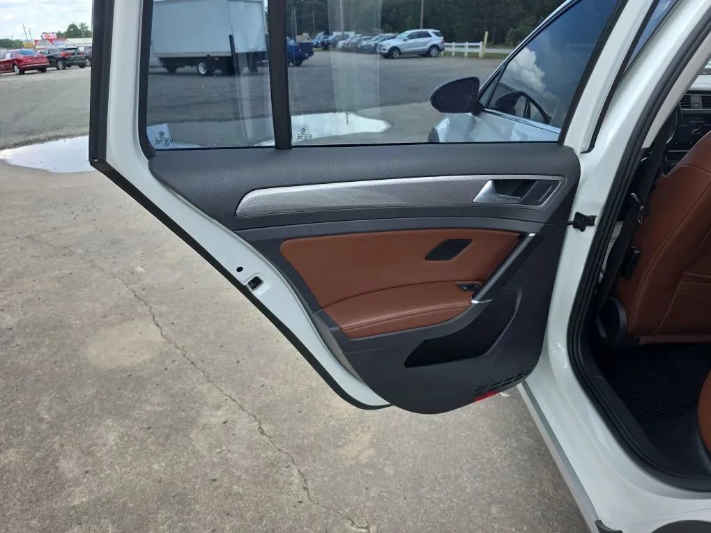 Used 2019 Volkswagen Golf Alltrack SEL AWD/4WD image 41