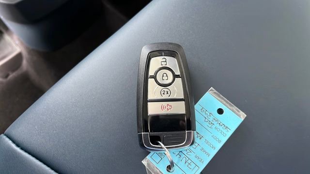 Used 2025 Ford Maverick Lariat AWD/4WD image 33