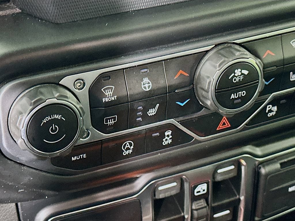 Used 2021 Jeep Wrangler Unlimited Sport AWD/4WD image 26