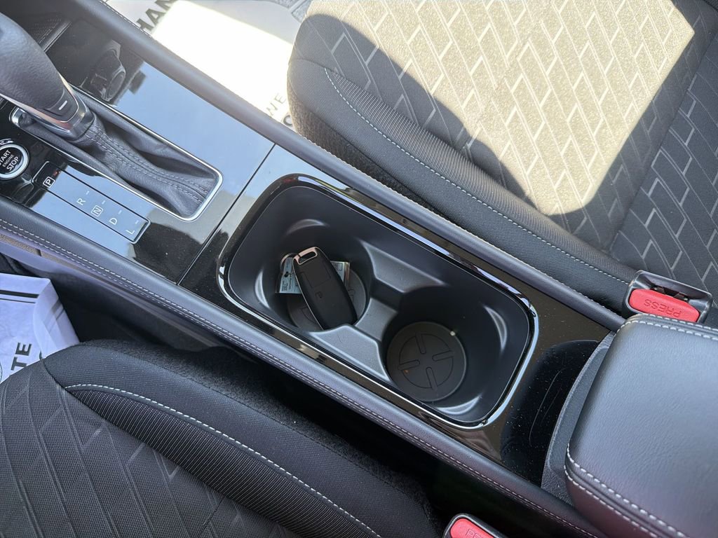 Used 2024 Nissan Kicks SV FWD image 25