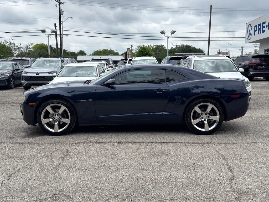 Used 2010 Chevrolet Camaro LT w/ RS Package RWD image 6