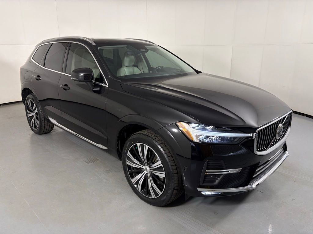 Used 2022 Volvo XC60 B6 Inscription w/ Advanced Package image 2