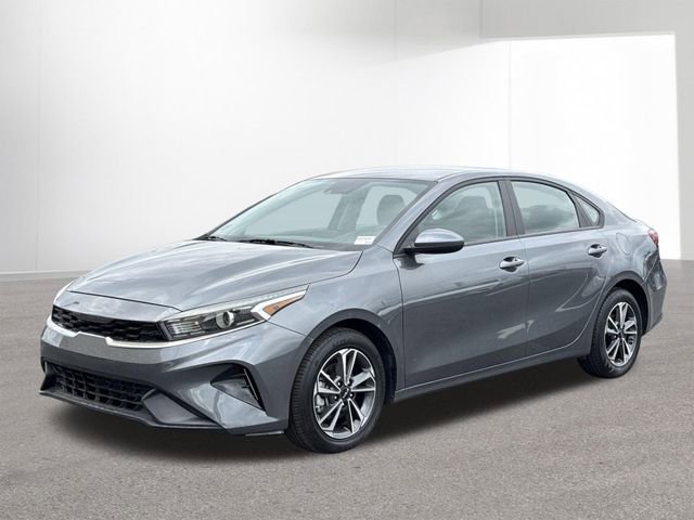 Used 2024 Kia Forte LXS image 11