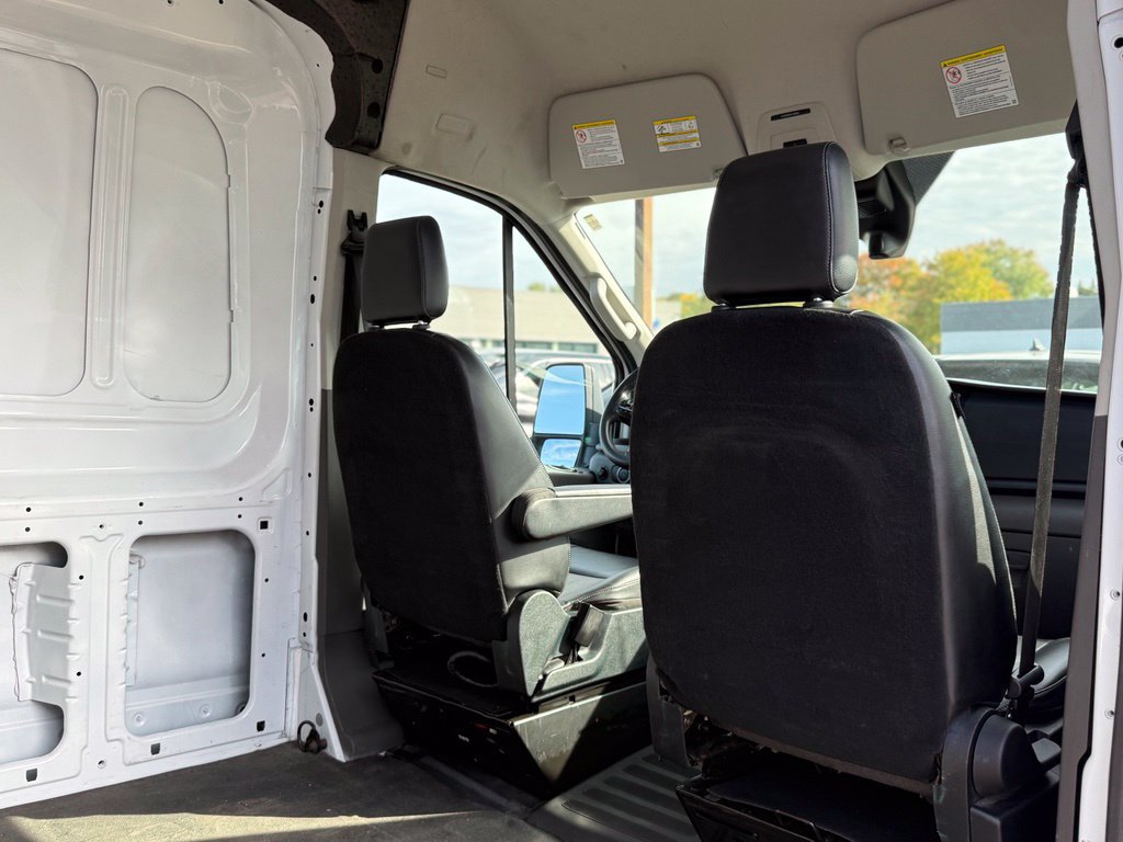 Used 2022 Ford Transit 250 148 High Roof AWD image 25