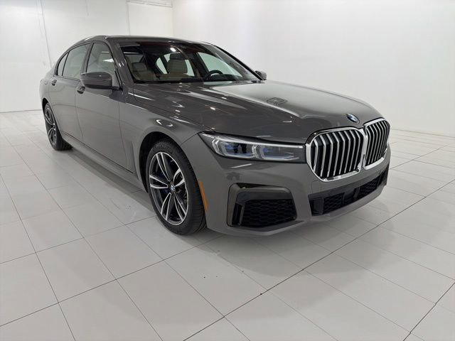 Used 2020 BMW 750i xDrive w/ Executive Package AWD/4WD image 7