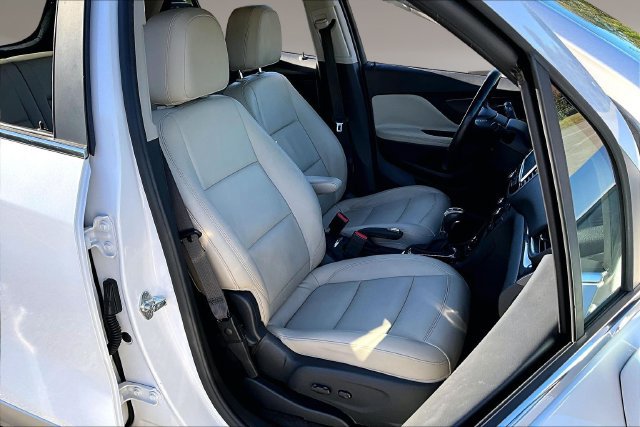 Used 2018 Buick Encore Premium w/ Experience Buick Package AWD/4WD image 26